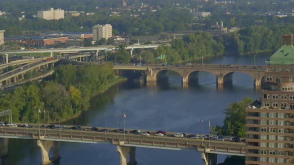 Traffic on bridge in downtown area in Hartford alt