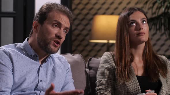 Adult Divorcing Couple Meeting Family Therapist alt