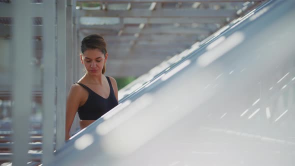 Fitness woman smiling alt