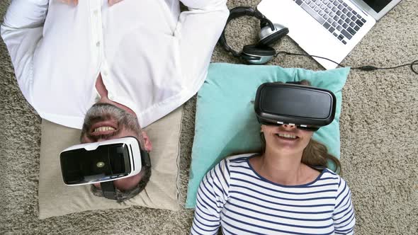Couple in VR Headsets alt