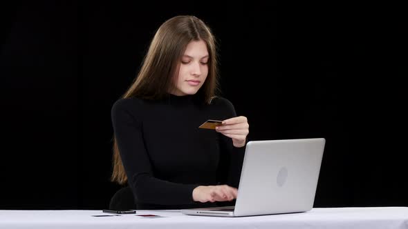 Girl Buys a Products Online and Immediately Receives. Black alt