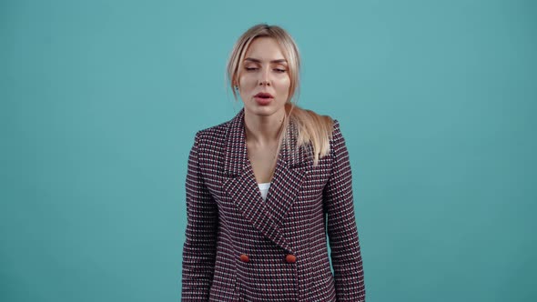 The Portrait of a Girl Frightened By What She Sees in Front of Her She Terrifiedly Puts Her Hands to alt