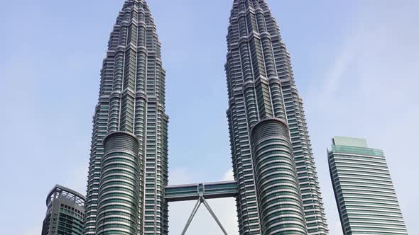 Petronas Twin Towers at Kuala Lumpur alt