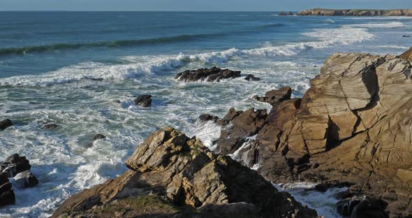 The Côte Sauvage, Quiberon peninsula, Morbihan, Brittany, France alt