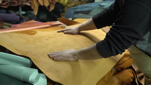 Shoemaker Checking Leather