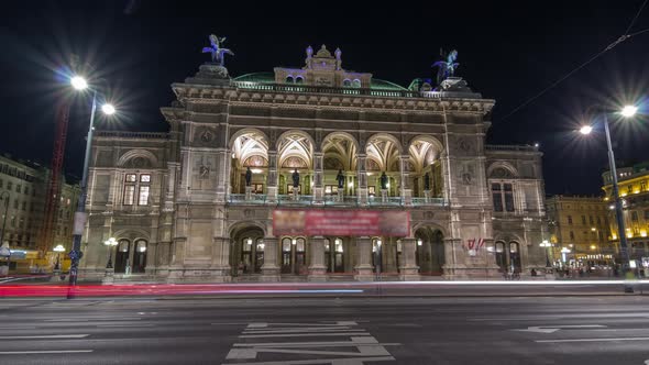 Beautiful View of Wiener Staatsoper Night Timelapse Hyperlapsecin Vienna Austria alt