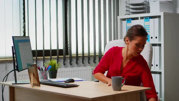 Woman Using Laptop and Pc alt