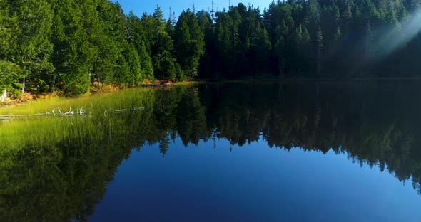 Lake Green Natural Environment Cascade Mountains Reveal Forest Habitat Aerial Drone View alt