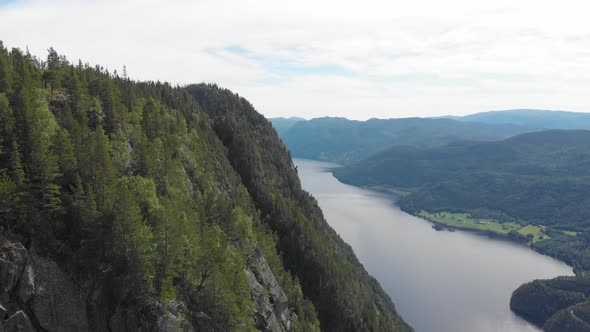 Picturesque Norwegian highlands, mountains and lake, aerial view alt