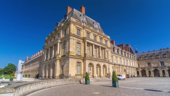 Beautiful Medieval Landmark  Royal Hunting Castle Fontainbleau Timelapse Hyperlapse alt