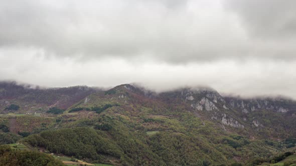 Mountain Fog Clouds Timelapse alt