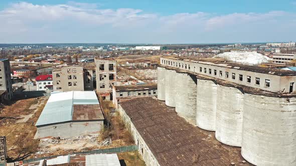 Abandoned ruined industrial factory building, ruins and demolition concept. Aerial view alt