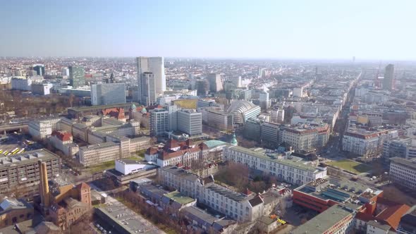 Drone flight over the campus of the Technical University of Berlin with a view of the Tiergarten, Ba alt