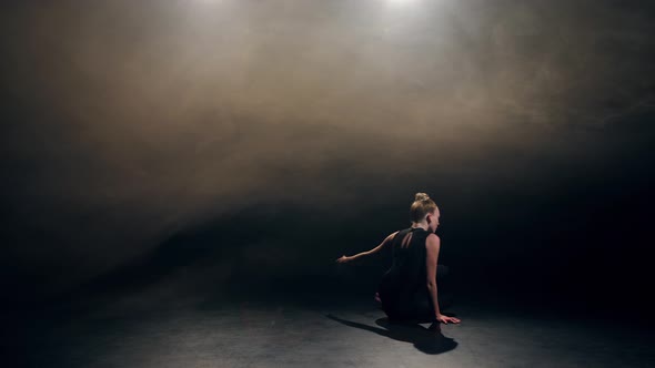 Flexible Fit Dancer Performing Modern Choreography alt