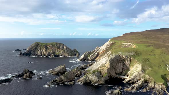 The Amazing Coastline at Port Between Ardara and Glencolumbkille in County Donegal  Ireland alt