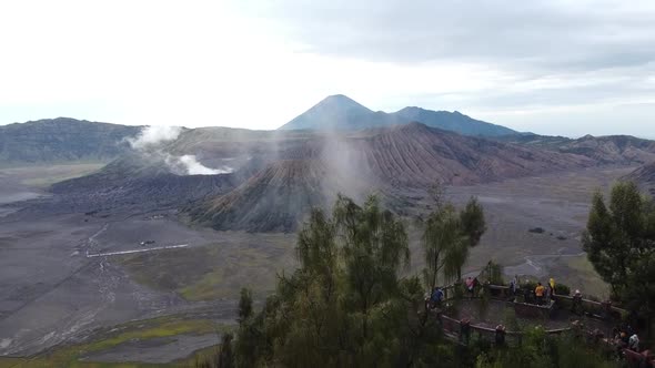 Bromo volcano alt
