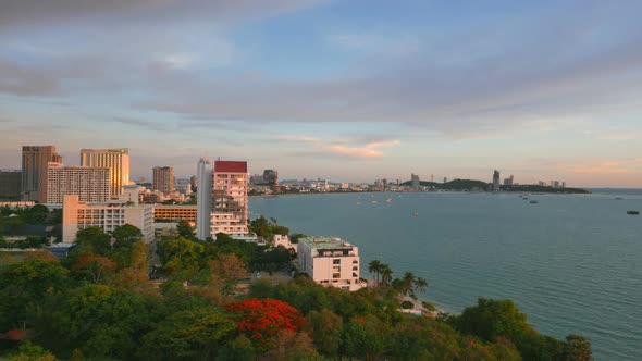 Time lapse of beautiful Pattaya city around sea ocean bay in Thailand alt
