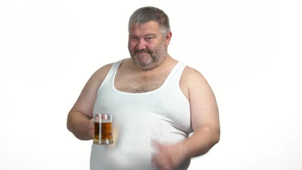 Fat Man Holding Beer and Showing Thumb Up alt