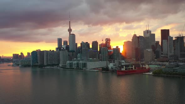 Aerial View of Toronto Skyline alt