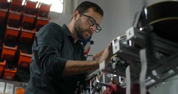 Luthier Sands Guitar Frets at Musical Instruments Repair Shop  60Fps 10 Bit alt