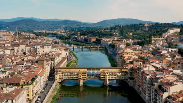 Ponte Vecchio in Florence alt