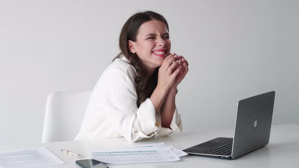 Sarcastic Smile Conspirator Woman Meme Expression alt