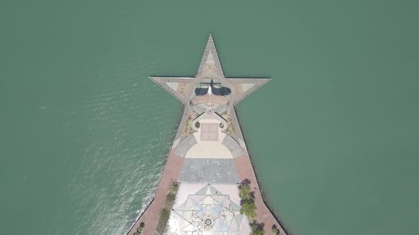 Aerial view of Eagle statue Dataran Helang on star shaped square, Kuah town, Langkawi, Malaysia alt