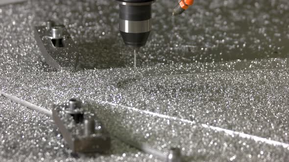 Steel Milling Machine Working. alt