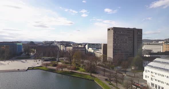 Bergen Lille Lungaardsvann And The Mayors Building