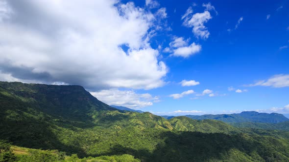 4k Time-lapse of mountain with blue sky and cloud at Khao Kho, Phetchabun, Thailand alt