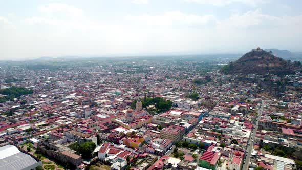 Drone shot of Downtown Atlixco in Puebla, Mexico alt