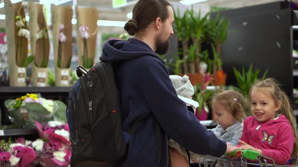 Shopping List Food Crises Concepts alt