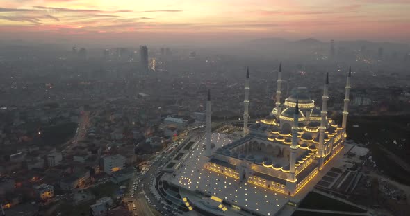 Aerial Drone View of Istanbul Camlica Mosque and Bosphorus. Biggest Mosque in Europa1 05 alt