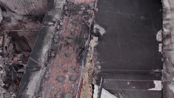 Vertical Video of a Wartorn Building in Ukraine alt
