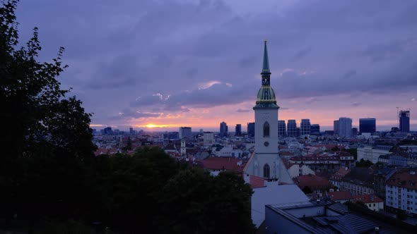 Bratislava at Surise Time Lapse alt