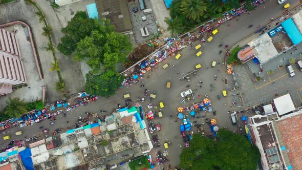 Top down view of busy intersection in Bangalore India alt