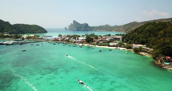 Turquoise Clear Water alt