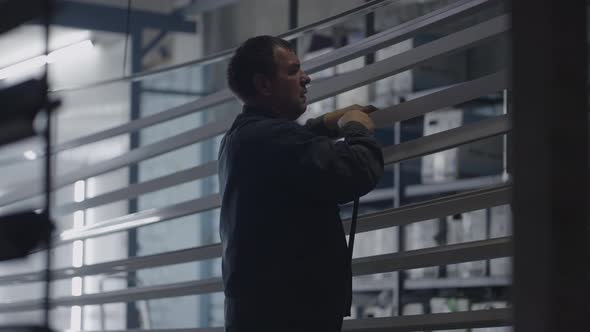 Slow Motion Painting Workshop Wipe Parts Before Painting alt