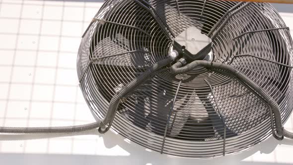 Outdoor Air Conditioner Condenser Fan Decelerating and Slowly Stopping