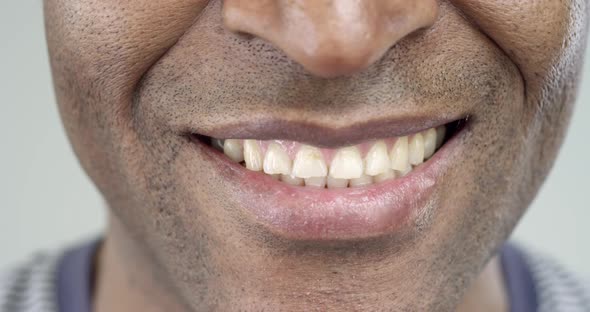 Smile of an Afro-American Man alt