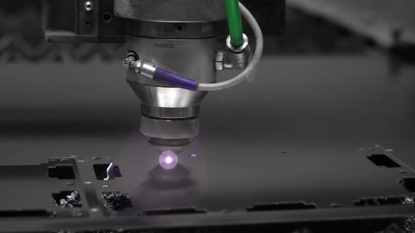 Automated Laser Cutting in the Factory