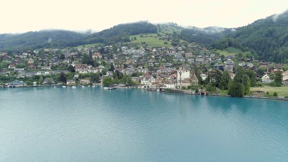 Oberhofen a Small Lakeside Town in Switzerland alt