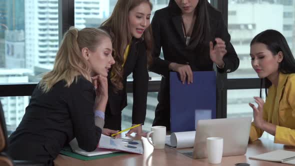 Group Meeting of Professional Businesswomen Thinking with New Project Planning alt