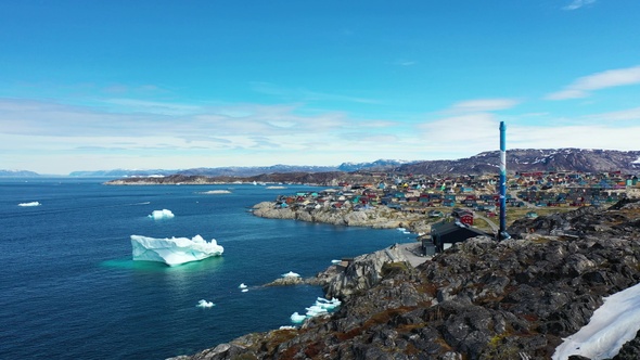The beauty of nature. Icebergs in the Arctic and Antarctic. Global warming and climate change. alt