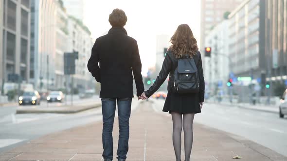 Couple posing outdoor alt