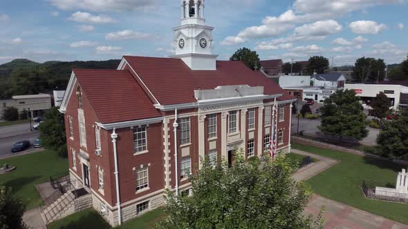 Woodbury TN Square SW RIse Up alt