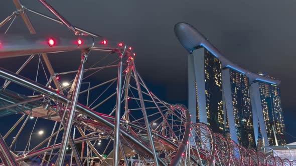 Beautiful Moment to the Singapore skyline with Helix Bridge view. alt