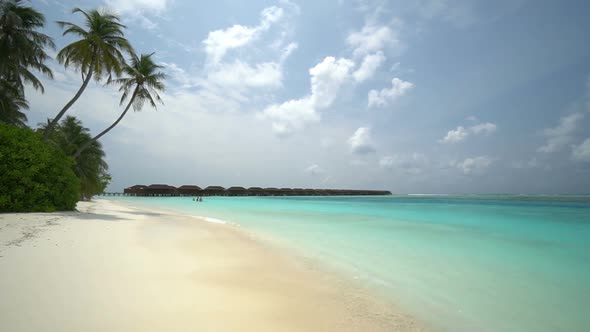 Beautiful sea ocean around Maldives Island alt