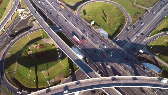 Freeway Intersection Traffic Trails in Moscow alt