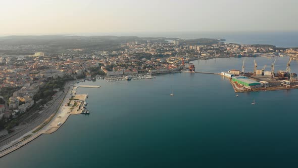 City of Pula and Uljanik Shipyard
